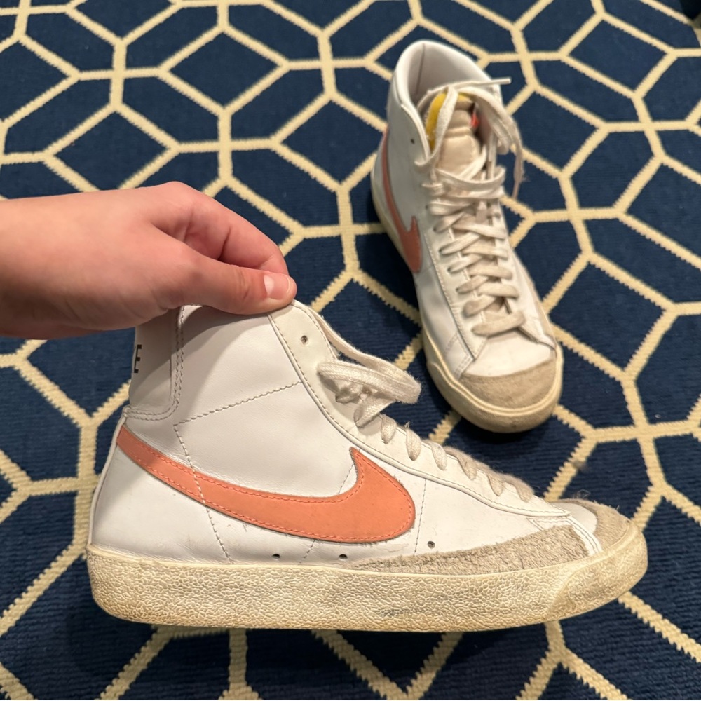 NIKE HIGH-TOP BLAZERS SIZE 8 - Picture 3 of 6